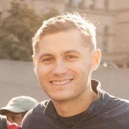 Headshot of Dylan Havelock